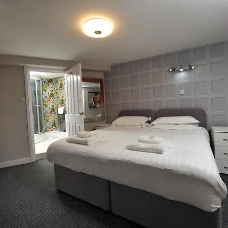 Apartment Self Catering - Convention View - 5 En-suite Bedrooms Harrogate