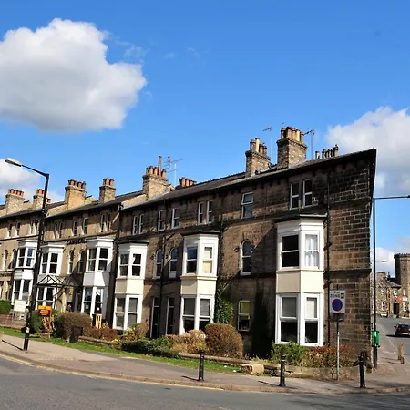 Self Catering - Convention View - 5 En-suite Bedrooms Apartament